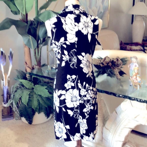 NWOT SZ M EXPRESSIONS DRESS BLACK and WHITE - Picture 3 of 6